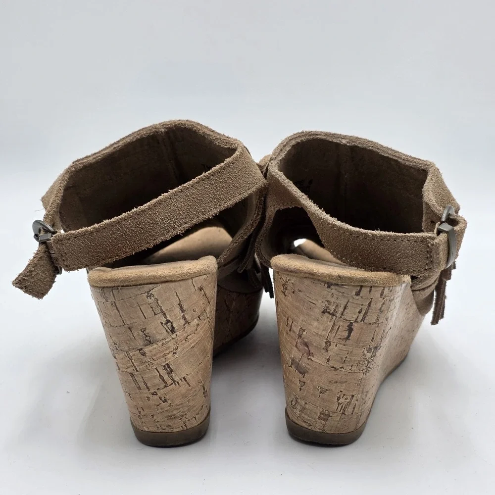 Minnetonka Ashley Fringe Espadrille Wedge Sandals US Size 6 M Taupe Brown Boho